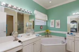 6725 41st St Cir E, Sarasota, FL 34243 - Photo 30