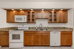268 Southampton Dr, Venice, FL 34293 - Photo 20