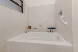 268 Southampton Dr, Venice, FL 34293 - Photo 14