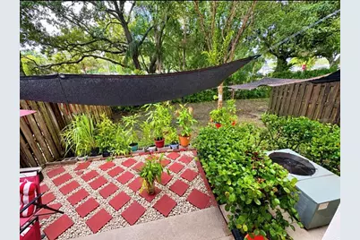 7668 S Stonecreek Circle, Hollywood, FL 33024 - Photo 16