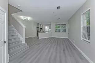 3941 Yellowstone Cir, Sarasota, FL 34233 - Photo 4