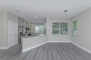 3941 Yellowstone Cir, Sarasota, FL 34233 - Photo 6