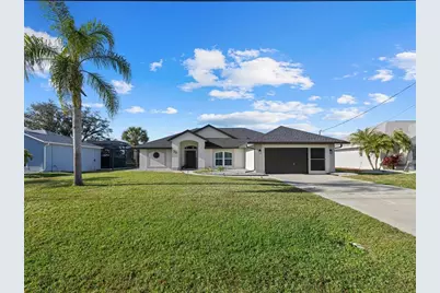39 Long Meadow Court, Rotonda West, FL 33947 - Photo 2