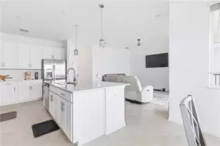 17600 Opal Sand Dr, Venice, FL 34293 - Photo 6