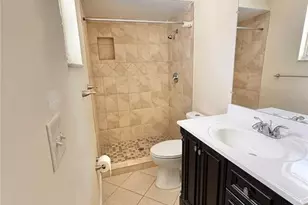 1036 Hope St, Venice, FL 34285 - Photo 14