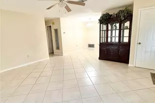 1036 Hope St, Venice, FL 34285 - Photo 6