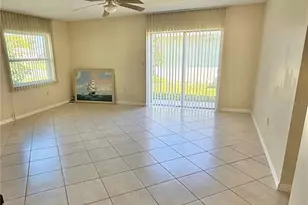 1036 Hope St, Venice, FL 34285 - Photo 4