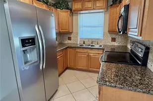 1036 Hope St, Venice, FL 34285 - Photo 10