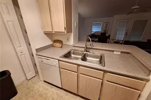 8809 Manor Loop, Bradenton, FL 34202 - Photo 12