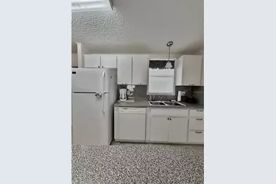 615 S Green Circle, Venice, FL 34285 - Photo 8