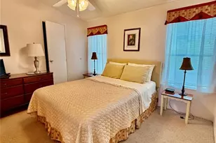 615 S Green Cir, Venice, FL 34285 - Photo 12