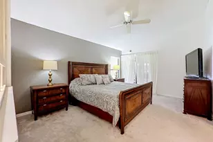 307 Pembroke Ln N, Venice, FL 34293 - Photo 34