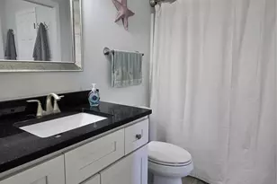 927 Capri Isles Blvd, Venice, FL 34292 - Photo 26