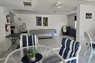 927 Capri Isles Blvd, Venice, FL 34292 - Photo 54