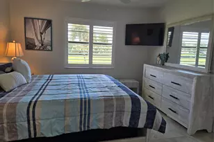 927 Capri Isles Blvd, Venice, FL 34292 - Photo 20