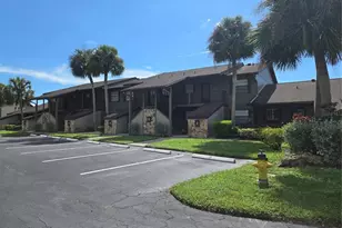 927 Capri Isles Blvd, Venice, FL 34292 - Photo 1