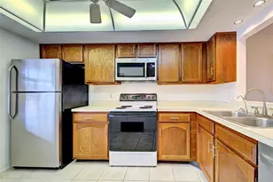 400 Mission Trail E, Venice, FL 34285 - Photo 8