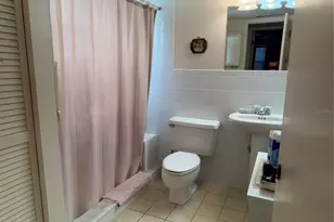 626 Bird Bay Dr S, Venice, FL 34285 - Photo 8