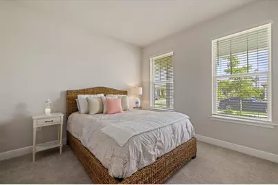 11925 Bohemian Place, Venice, FL 34293 - Photo 8