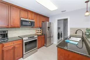 10720 Lemon Creek Loop, Englewood, FL 34224 - Photo 14