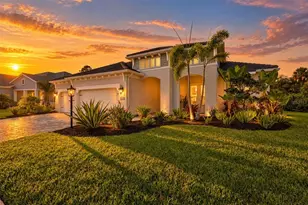 21221 Holmes Cir, Venice, FL 34293 - Photo 2