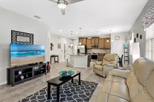 8332 Enclave Way, Sarasota, FL 34243 - Photo 4