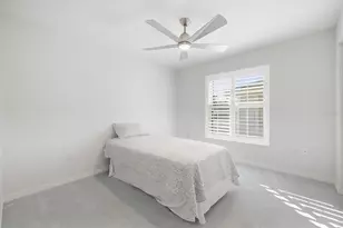 1041 Capri Isles Blvd, Venice, FL 34292 - Photo 24