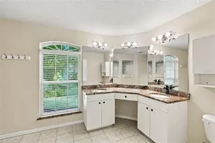 1225 Oak Tree Ln, Nokomis, FL 34275 - Photo 10