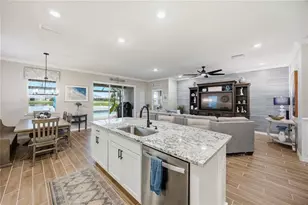 12596 Night View Dr W, Sarasota, FL 34238 - Photo 10