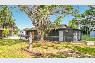 804 66th Avenue W, Bradenton, FL 34207 - Photo 64