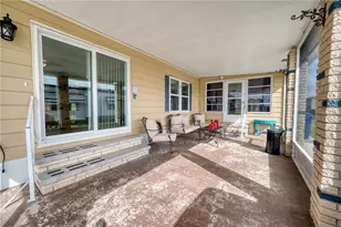 273 Captains Ct, North Port, FL 34287 - Photo 8