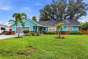 1137 Ponderosa Rd, Venice, FL 34293 - Photo 2