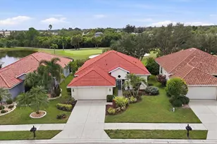 446 Pinewood Lake Dr, Venice, FL 34285 - Photo 1
