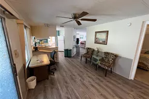 984 Jolanda Cir, Venice, FL 34285 - Photo 8