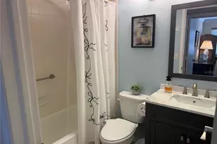 634 Bird Bay Dr E, Venice, FL 34285 - Photo 14