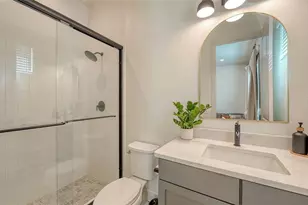 10317 Canaveral Cir, Sarasota, FL 34241 - Photo 38
