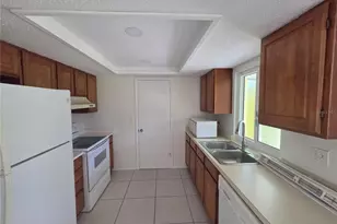653 Harvey St, Englewood, FL 34223 - Photo 4