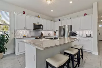 8915 Milestone Drive, Sarasota, FL 34238 - Photo 4