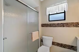 1708 Lakeside Dr, Venice, FL 34293 - Photo 16