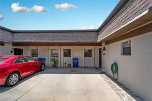 1708 Lakeside Dr, Venice, FL 34293 - Photo 2