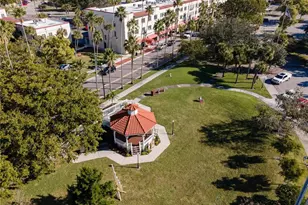 1708 Lakeside Dr, Venice, FL 34293 - Photo 48