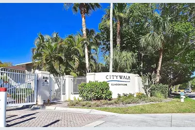 2121 Wood Street #201, Sarasota, FL 34237 - Photo 2