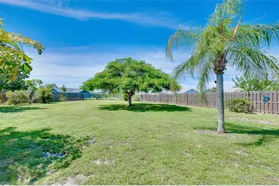 6133 Thorman Road E, Port Charlotte, FL 33981 - Photo 40