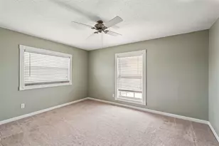 430 Mission Trail E, Venice, FL 34285 - Photo 16