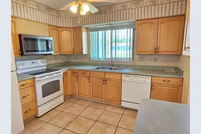 264 Glen Oak Road, Venice, FL 34293 - Photo 8
