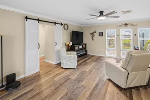2331 Sandlewood Dr, Venice, FL 34293 - Photo 40