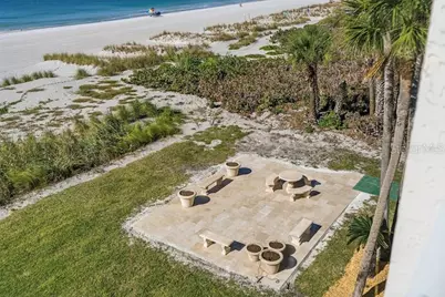 4485 Gulf Of Mexico Drive #402, Longboat Key, FL 34228 - Photo 20