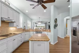 11109 Staveley Ct, Venice, FL 34293 - Photo 8