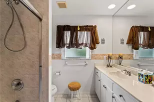 546 Laurel Cherry Ln, Venice, FL 34293 - Photo 38