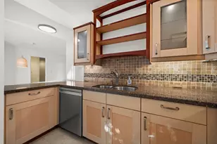 1657 Brookhouse Cir, Sarasota, FL 34231 - Photo 8